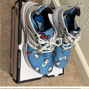 Nike hello kitty